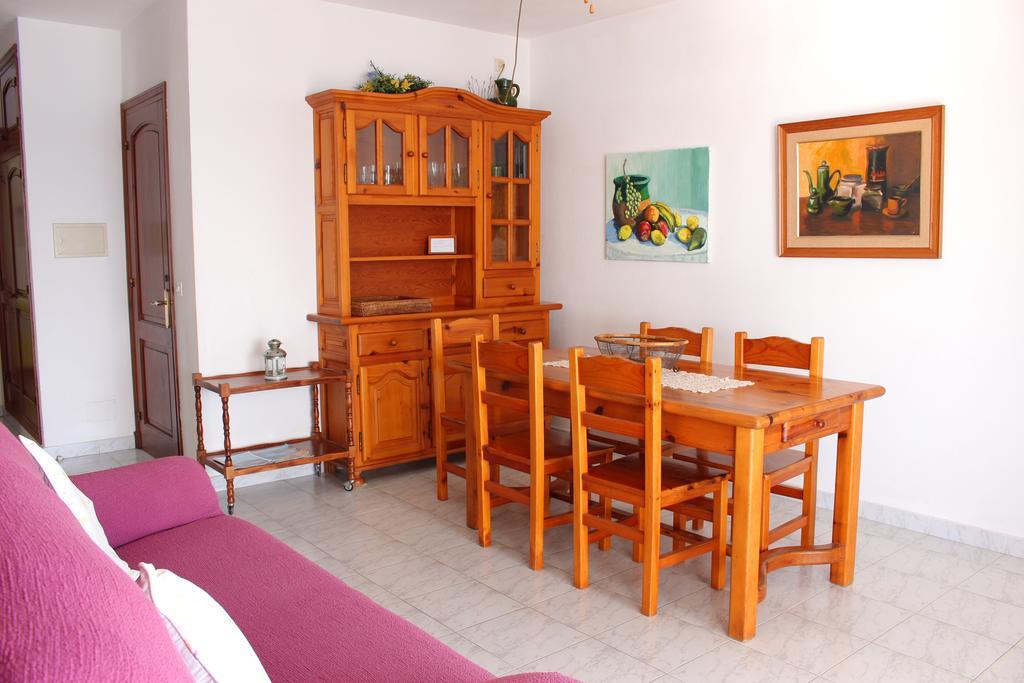 Apartamentos Gabriel Sans Fornells  Εξωτερικό φωτογραφία